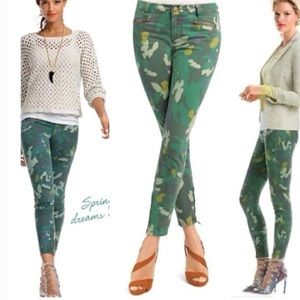 ✨SALE✨Cabi Clover Camo Skinny Jeans Style 766